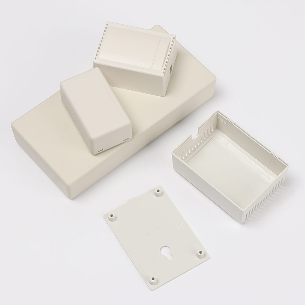 Scatola di progetto elettronic - Diy Projects With Electronics recensione e prezzo